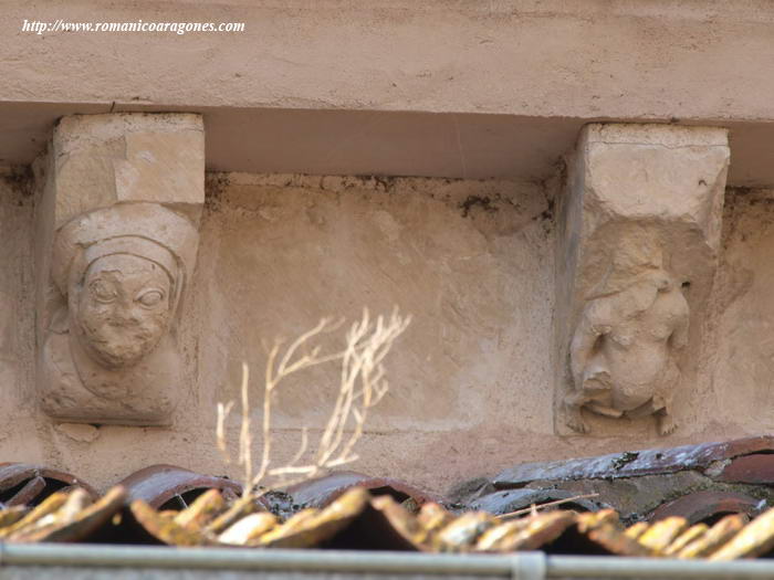 CANECILLOS LADO SUR DE LA CABECERA